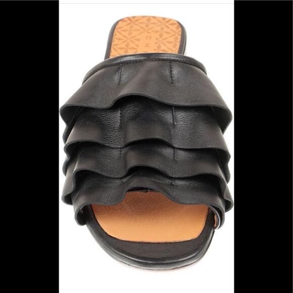 Chie Mihara volante tiered ruffle leather slip-on sandal size EU 36 or US 6 - Picture 3 of 11